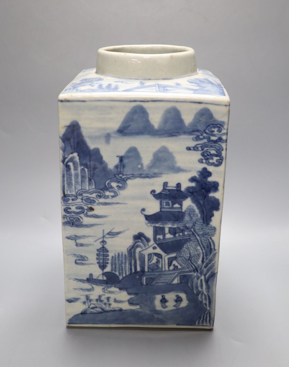 A 19th century Chinese blue and white oblong tea canister, painted in underglaze blue, 28cm